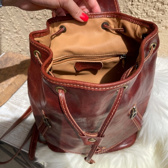 Luminosa Leather Backpack purse - Picture 4 of 6